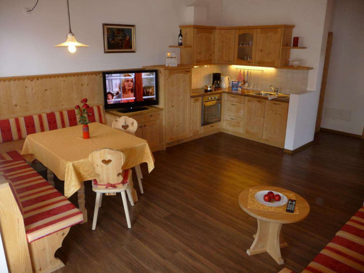 Ferienwohnungen Obermoarhof Lagundo Esterno foto